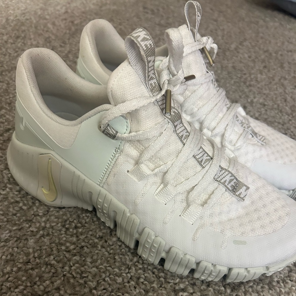 NIKE METCON WOMANS SHOES